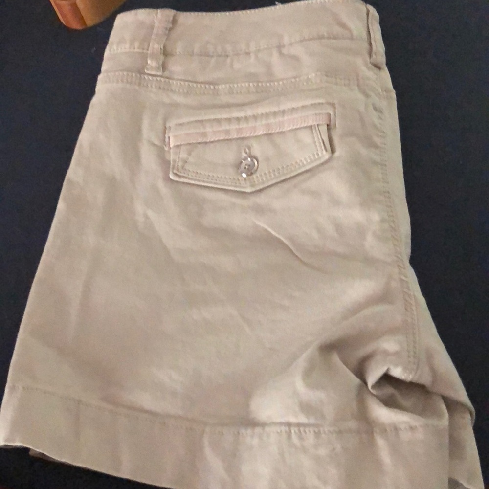 Shorts - Picture 3 of 3
